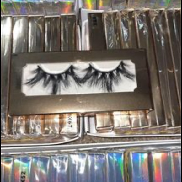 Brand new mink lashes. They are in there original package. I can work out deals. - Picture 10 of 10